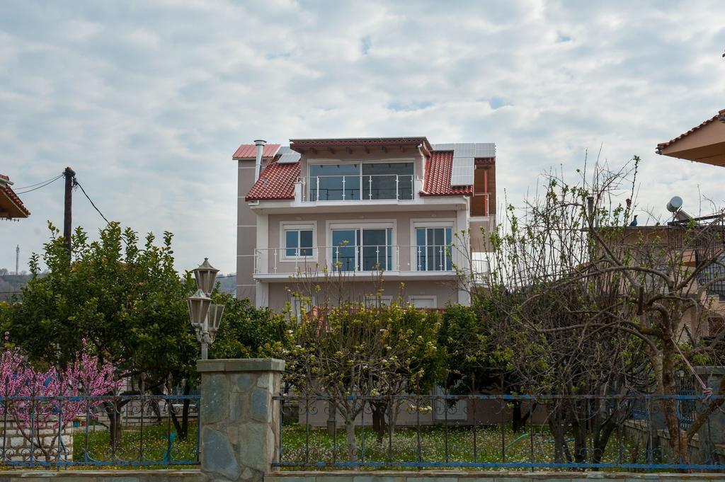 Vanessa'S Rooms & Apartments 卡纳里奥 外观 照片