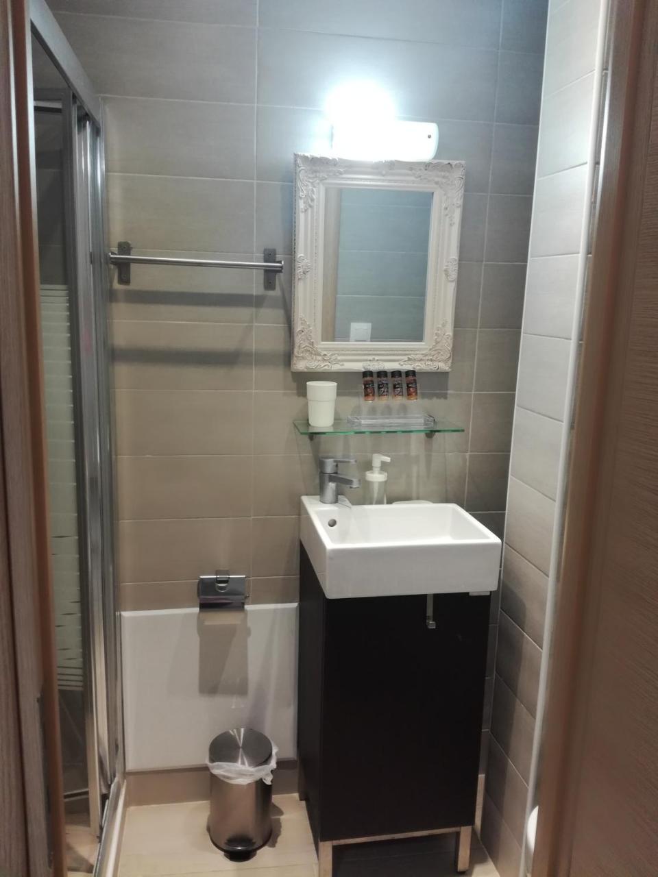 Vanessa'S Rooms & Apartments 卡纳里奥 外观 照片