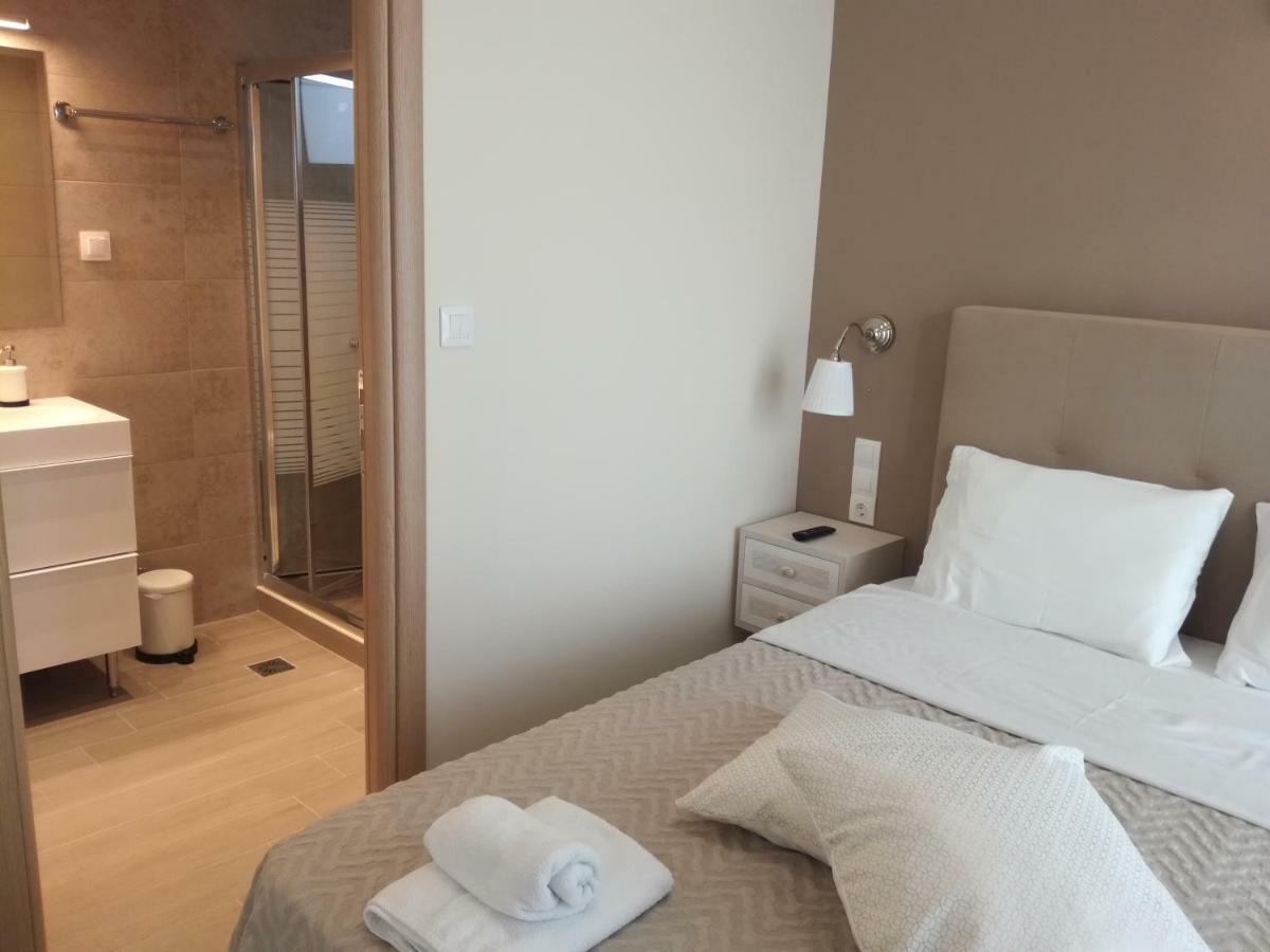 Vanessa'S Rooms & Apartments 卡纳里奥 外观 照片